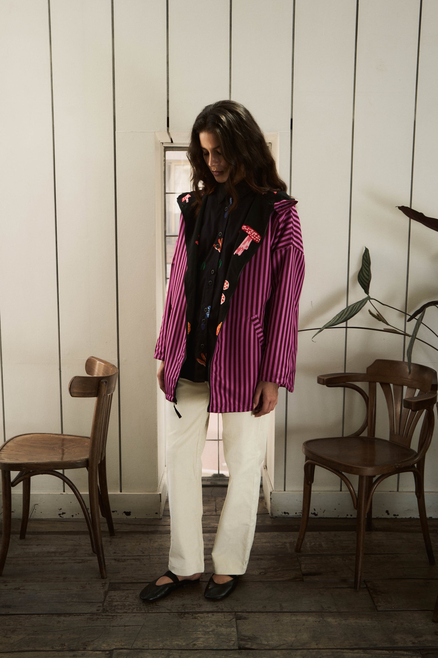 CHAQUETA IMPERMEABLE REVERSIBLE HONGOS/RAYAS