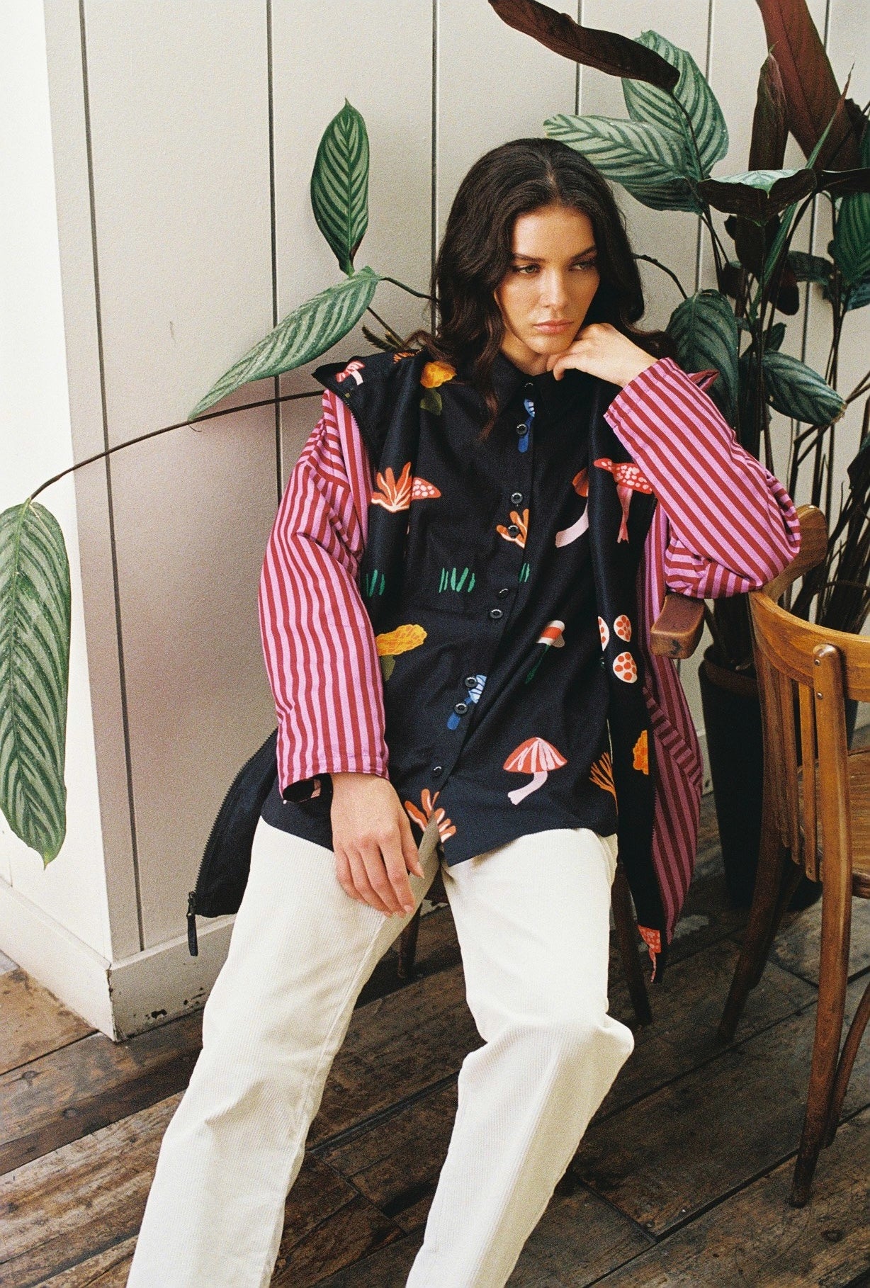 CHAQUETA IMPERMEABLE REVERSIBLE HONGOS/RAYAS