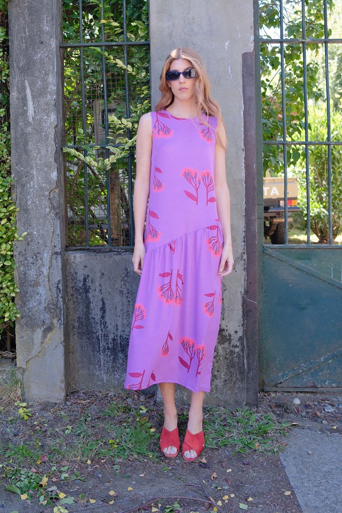 VESTIDO BLUME LARGO FLORES FUCSIA