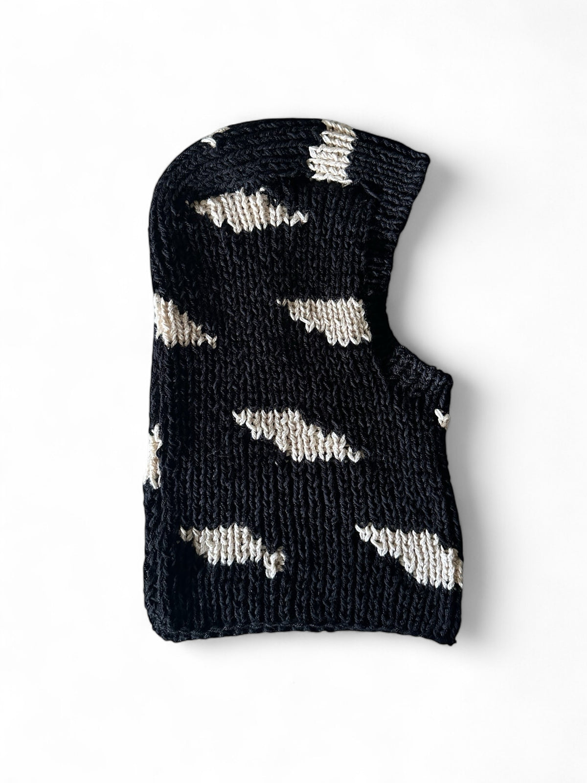 BALACLAVA MANCHAS NEGRO BLANCO