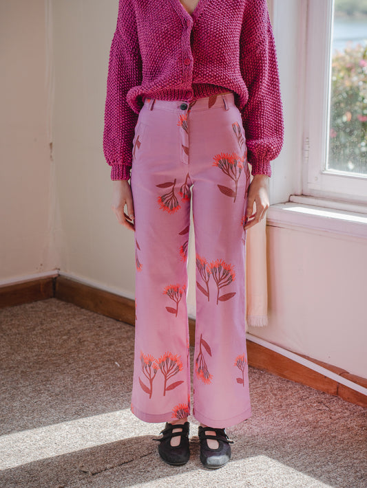 PANTALON TUBO FLORES FUCSIA